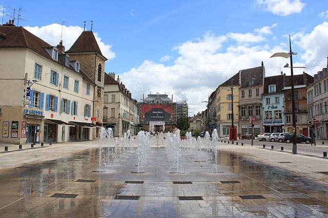 Lons-le-Saunier - Immobilier - CENTURY 21 L'Immobilier des Thermes – place de la Liberté