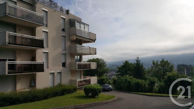 appartement à louer - 4 pièces - 87.66 m2 - LONS LE SAUNIER - 39 - FRANCHE-COMTE - Century 21 L'Immobilier Des Thermes