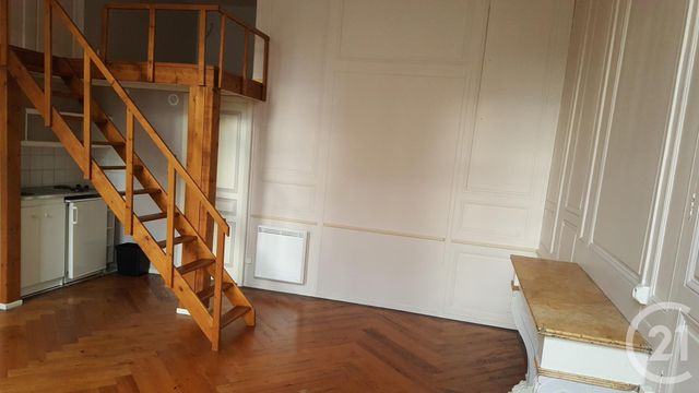 Appartement à louer - 2 pièces - 33.0 m2 - LONS LE SAUNIER - 39 - FRANCHE-COMTE - Century 21 Avenir Immobilier