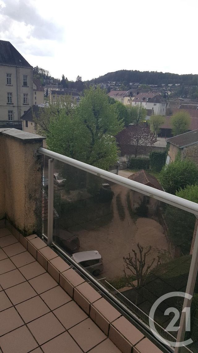 Appartement à louer - 2 pièces - 36.05 m2 - LONS LE SAUNIER - 39 - FRANCHE-COMTE - Century 21 Avenir Immobilier