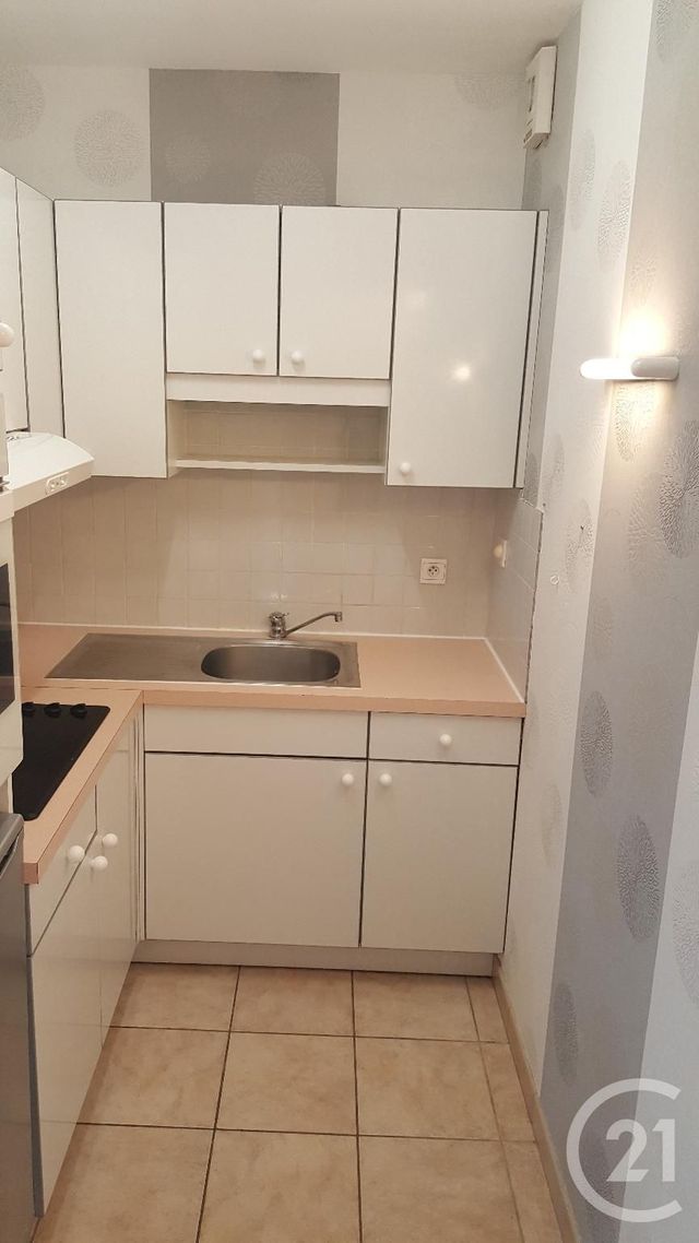 Appartement à louer - 2 pièces - 36.05 m2 - LONS LE SAUNIER - 39 - FRANCHE-COMTE - Century 21 Avenir Immobilier