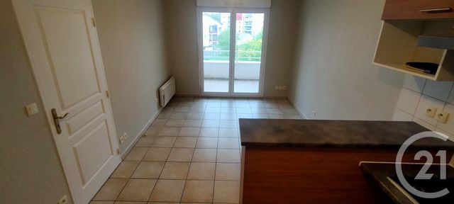 Appartement à louer - 2 pièces - 35.28 m2 - LONS LE SAUNIER - 39 - FRANCHE-COMTE - Century 21 Avenir Immobilier