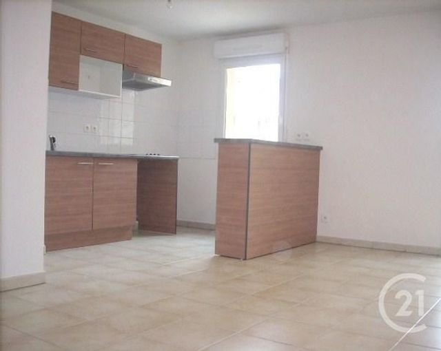 Appartement F3 à louer - 3 pièces - 49.94 m2 - LONS LE SAUNIER - 39 - FRANCHE-COMTE - Century 21 L'Immobilier Des Thermes Appartement F3 à louer - 3 pièces - 49.94 m2 - LONS LE SAUNIER - 39 - FRANCHE-COMTE - Century 21 L'Immobilier Des Thermes