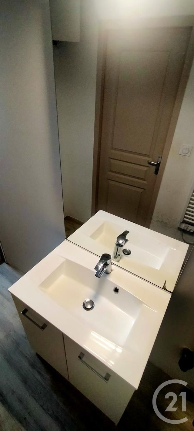 Appartement F2 à louer - 2 pièces - 60.23 m2 - LONS LE SAUNIER - 39 - FRANCHE-COMTE - Century 21 Avenir Immobilier