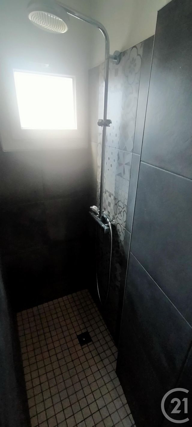 Appartement F2 à louer - 2 pièces - 60.23 m2 - LONS LE SAUNIER - 39 - FRANCHE-COMTE - Century 21 Avenir Immobilier