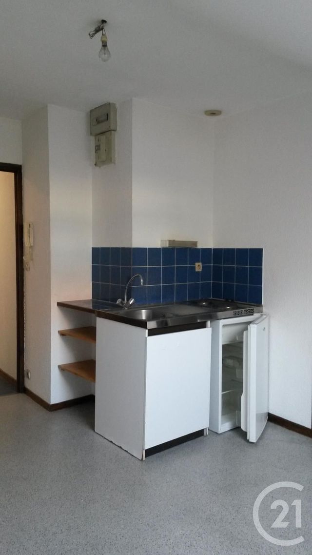 Afficher la photo en grand Studio à louer - 1 pièce - 16.7 m2 - LONS LE SAUNIER - 39 - FRANCHE-COMTE - Century 21 L'Immobilier Des Thermes