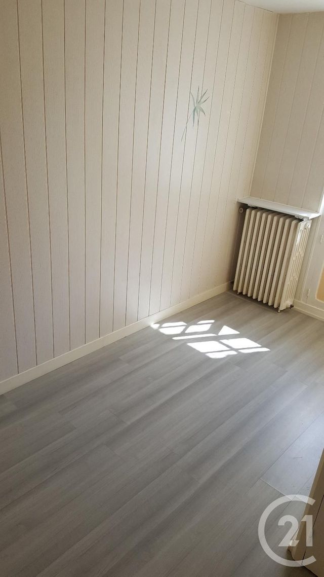 Afficher la photo en grand appartement à louer - 3 pièces - 50.0 m2 - MONTMOROT - 39 - FRANCHE-COMTE - Century 21 L'Immobilier Des Thermes