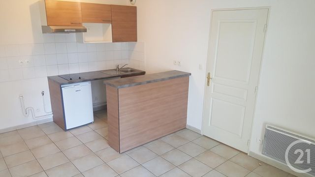 Appartement à louer - 2 pièces - 48.02 m2 - LONS LE SAUNIER - 39 - FRANCHE-COMTE - Century 21 Avenir Immobilier