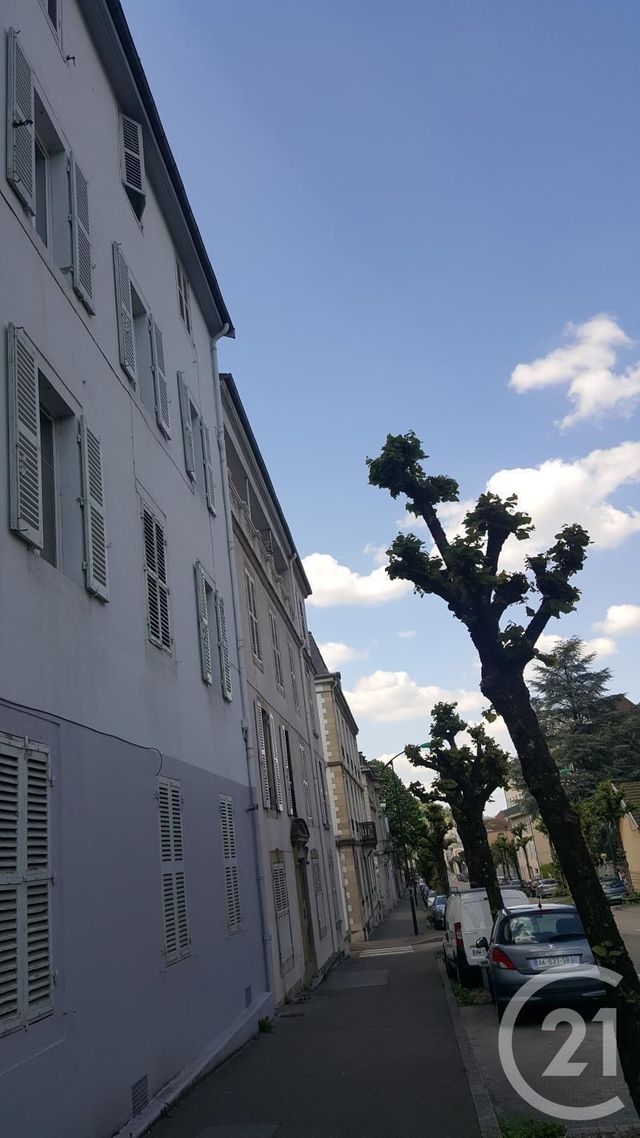 Appartement à louer - 2 pièces - 35.5 m2 - LONS LE SAUNIER - 39 - FRANCHE-COMTE - Century 21 Avenir Immobilier