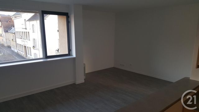 appartement à louer - 4 pièces - 94.47 m2 - LONS LE SAUNIER - 39 - FRANCHE-COMTE - Century 21 L'Immobilier Des Thermes appartement à louer - 4 pièces - 94.47 m2 - LONS LE SAUNIER - 39 - FRANCHE-COMTE - Century 21 L'Immobilier Des Thermes