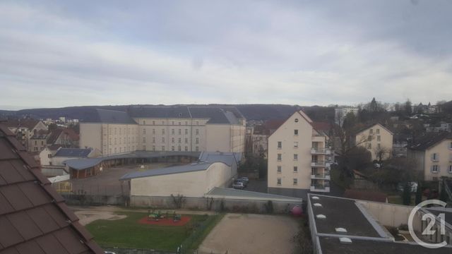 Afficher la photo en grand appartement à louer - 4 pièces - 65.45 m2 - LONS LE SAUNIER - 39 - FRANCHE-COMTE - Century 21 L'Immobilier Des Thermes