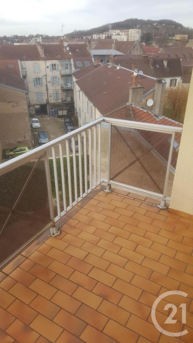 Afficher la photo en grand appartement à louer - 4 pièces - 65.45 m2 - LONS LE SAUNIER - 39 - FRANCHE-COMTE - Century 21 L'Immobilier Des Thermes