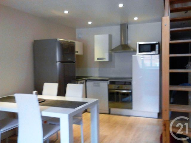Appartement F3 à louer - 3 pièces - 41.14 m2 - LONS LE SAUNIER - 39 - FRANCHE-COMTE - Century 21 L'Immobilier Des Thermes Appartement F3 à louer - 3 pièces - 41.14 m2 - LONS LE SAUNIER - 39 - FRANCHE-COMTE - Century 21 L'Immobilier Des Thermes