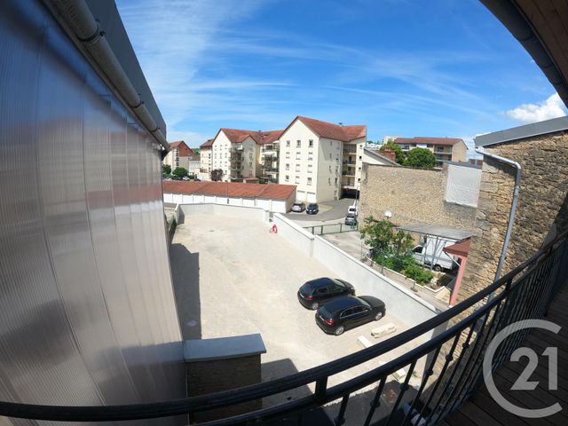 appartement à louer - 3 pièces - 96.18 m2 - LONS LE SAUNIER - 39 - FRANCHE-COMTE - Century 21 L'Immobilier Des Thermes appartement à louer - 3 pièces - 96.18 m2 - LONS LE SAUNIER - 39 - FRANCHE-COMTE - Century 21 L'Immobilier Des Thermes