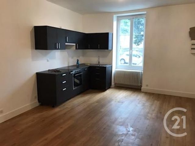 Studio à louer - 1 pièce - 30.0 m2 - LONS LE SAUNIER - 39 - FRANCHE-COMTE - Century 21 L'Immobilier Des Thermes