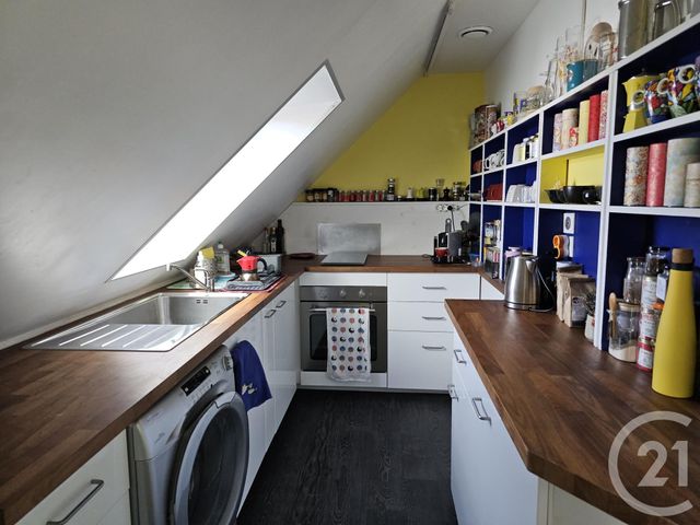 Appartement T3 à vendre - 3 pièces - 46.76 m2 - LONS LE SAUNIER - 39 - FRANCHE-COMTE - Century 21 Avenir Immobilier