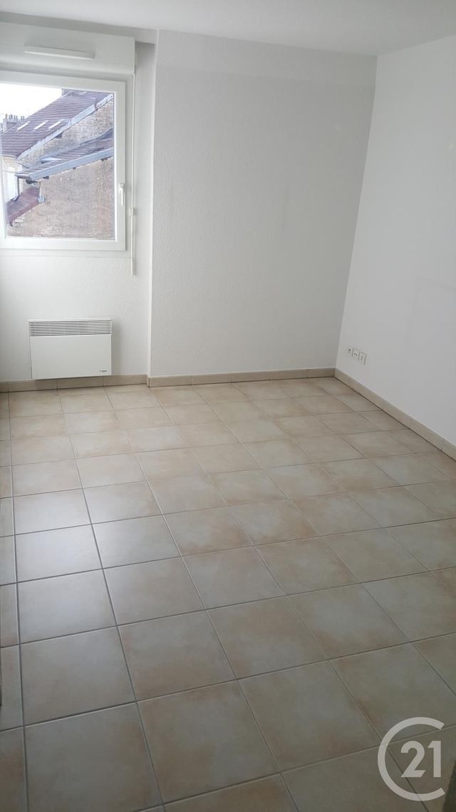 Appartement à louer - 2 pièces - 41.92 m2 - LONS LE SAUNIER - 39 - FRANCHE-COMTE - Century 21 Avenir Immobilier