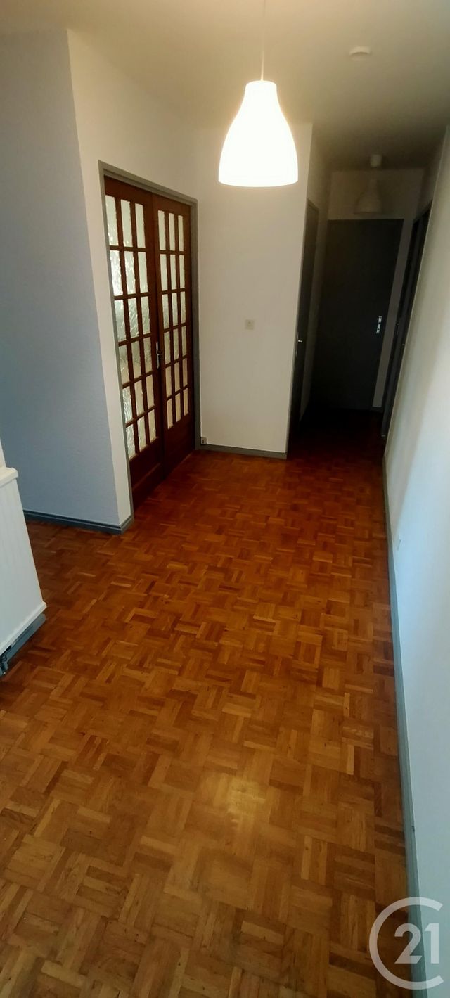 Appartement à louer - 5 pièces - 103.53 m2 - LONS LE SAUNIER - 39 - FRANCHE-COMTE - Century 21 Avenir Immobilier