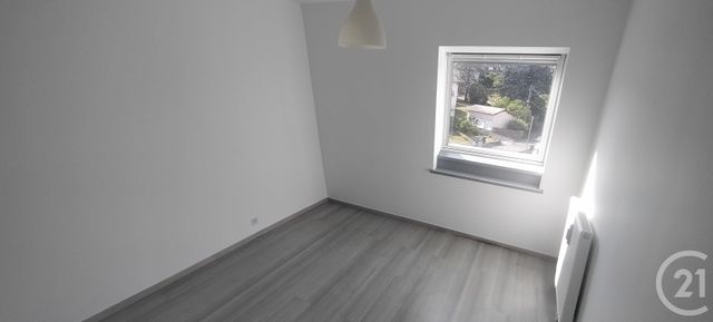 Appartement à louer - 5 pièces - 103.53 m2 - LONS LE SAUNIER - 39 - FRANCHE-COMTE - Century 21 Avenir Immobilier