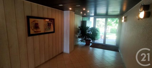 Appartement à louer - 5 pièces - 103.53 m2 - LONS LE SAUNIER - 39 - FRANCHE-COMTE - Century 21 Avenir Immobilier