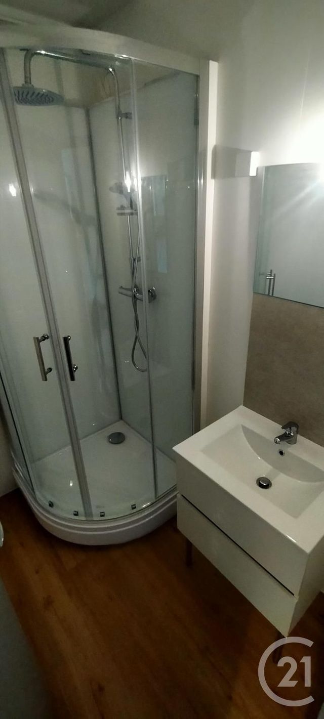 Appartement à louer - 5 pièces - 103.53 m2 - LONS LE SAUNIER - 39 - FRANCHE-COMTE - Century 21 Avenir Immobilier