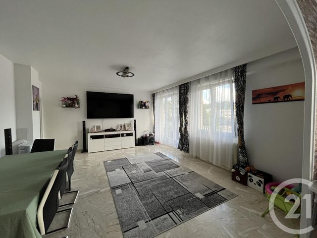 Appartement T4 à vendre - 4 pièces - 113.0 m2 - LONS LE SAUNIER - 39 - FRANCHE-COMTE - Century 21 Avenir Immobilier