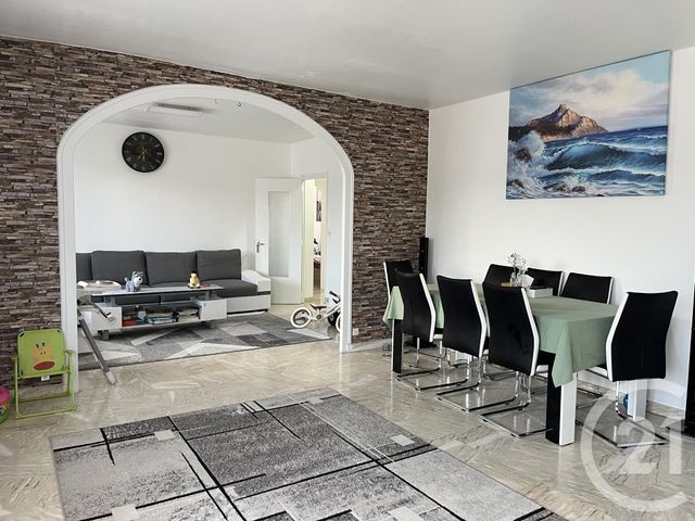 Appartement T4 à vendre - 4 pièces - 113.0 m2 - LONS LE SAUNIER - 39 - FRANCHE-COMTE - Century 21 Avenir Immobilier