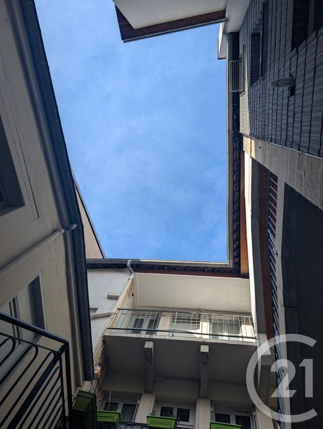 Appartement F3 à vendre - 3 pièces - 86.67 m2 - LONS LE SAUNIER - 39 - FRANCHE-COMTE - Century 21 Avenir Immobilier