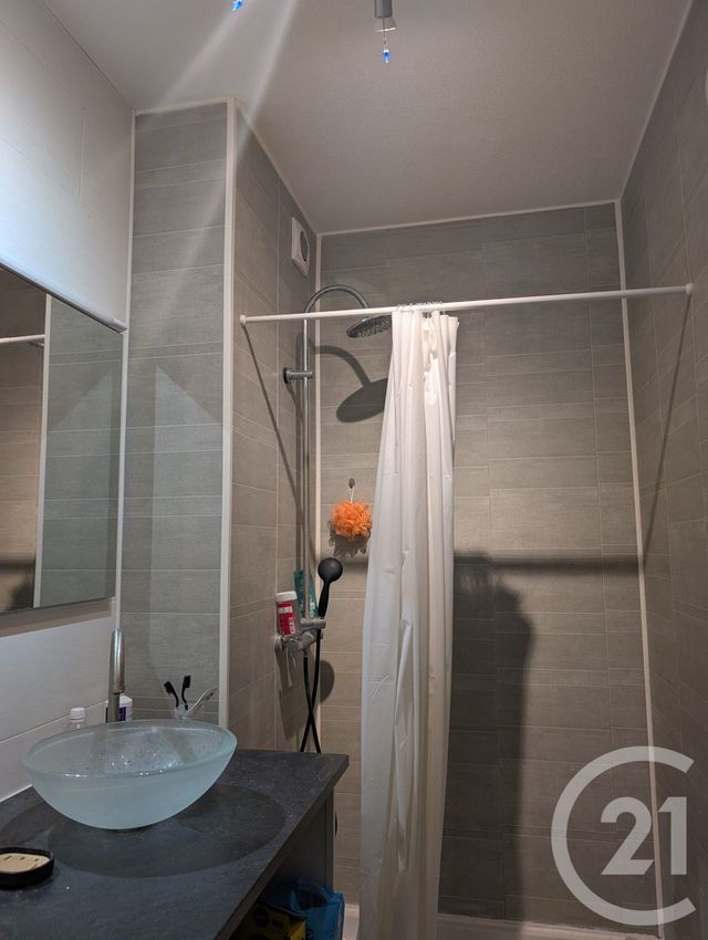 Appartement F3 à vendre - 3 pièces - 86.67 m2 - LONS LE SAUNIER - 39 - FRANCHE-COMTE - Century 21 Avenir Immobilier