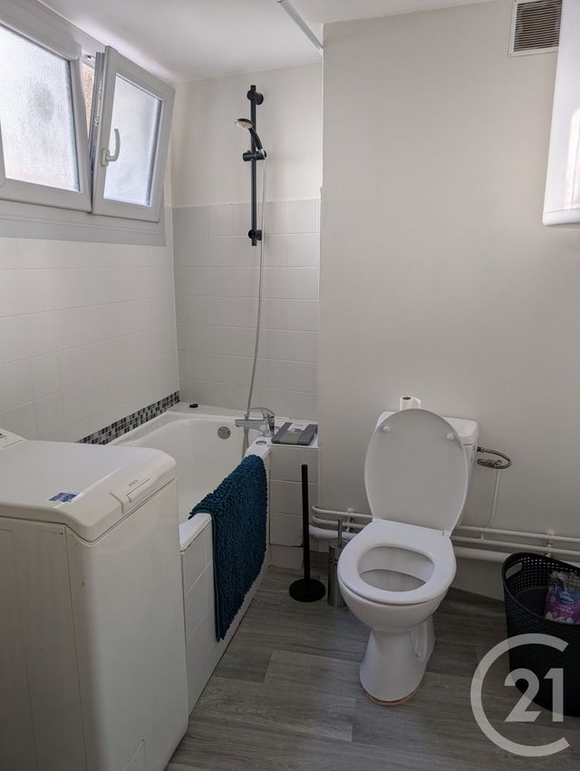 Appartement Studio à vendre - 1 pièce - 17.07 m2 - LONS LE SAUNIER - 39 - FRANCHE-COMTE - Century 21 Avenir Immobilier