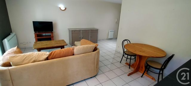 Appartement à louer - 2 pièces - 48.6 m2 - MONTMOROT - 39 - FRANCHE-COMTE - Century 21 Avenir Immobilier