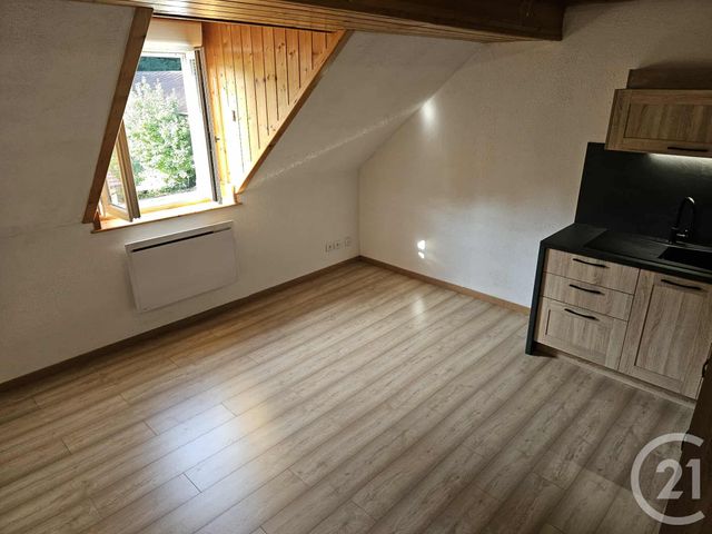 Appartement T2 à vendre - 2 pièces - 30.79 m2 - MONTMOROT - 39 - FRANCHE-COMTE - Century 21 Avenir Immobilier