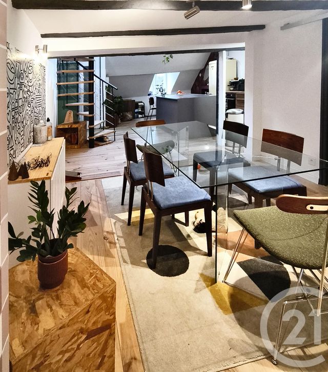Appartement Atelier d'artiste à vendre - 2 pièces - 66.51 m2 - LONS LE SAUNIER - 39 - FRANCHE-COMTE - Century 21 Avenir Immobilier