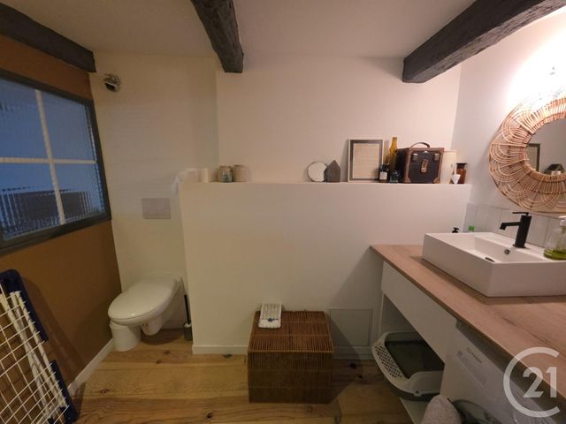 Appartement Atelier d'artiste à vendre - 2 pièces - 66.51 m2 - LONS LE SAUNIER - 39 - FRANCHE-COMTE - Century 21 Avenir Immobilier