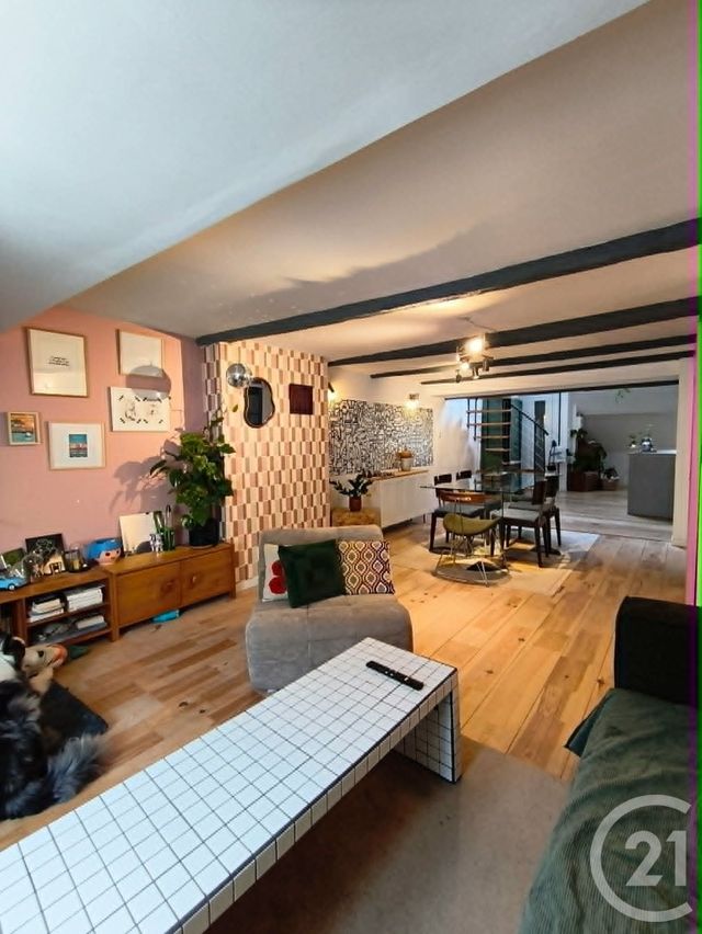 Appartement Atelier d'artiste à vendre - 2 pièces - 66.51 m2 - LONS LE SAUNIER - 39 - FRANCHE-COMTE - Century 21 Avenir Immobilier