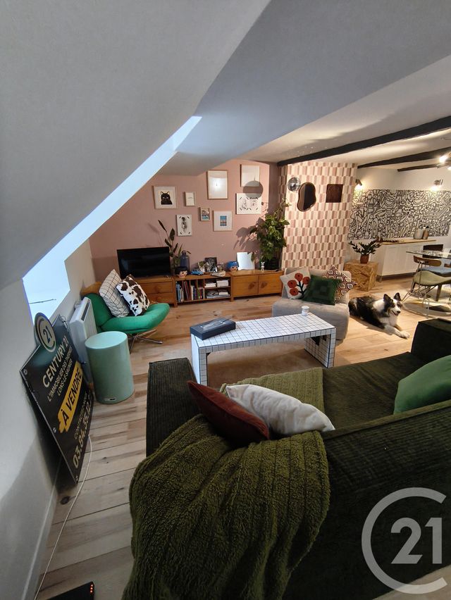 Appartement Atelier d'artiste à vendre - 2 pièces - 66.51 m2 - LONS LE SAUNIER - 39 - FRANCHE-COMTE - Century 21 Avenir Immobilier