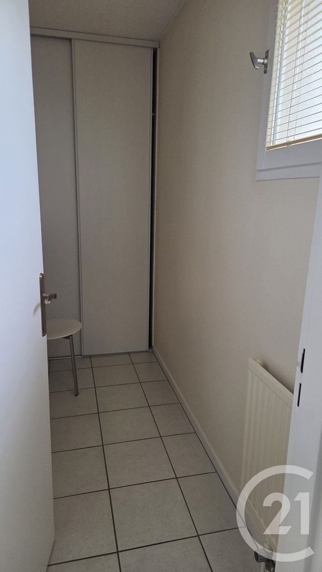 Appartement F3 à vendre - 3 pièces - 71.6 m2 - MONTMOROT - 39 - FRANCHE-COMTE - Century 21 Avenir Immobilier
