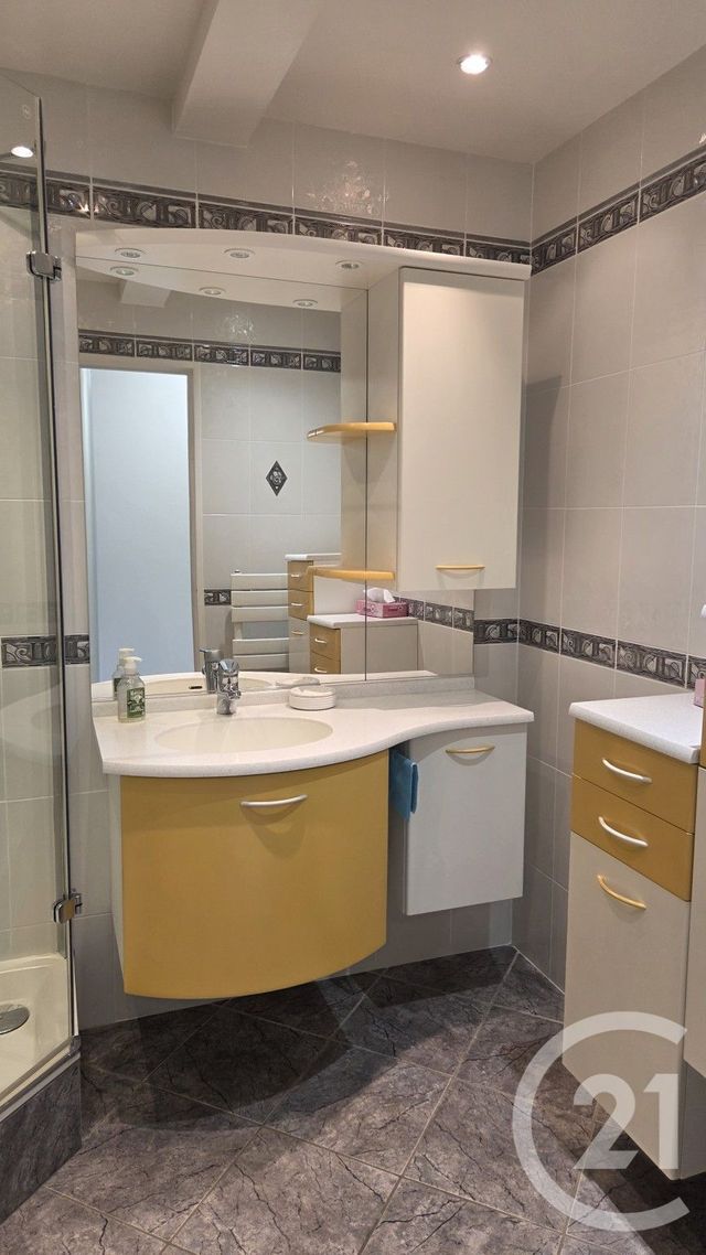 Appartement F3 à vendre - 3 pièces - 71.6 m2 - MONTMOROT - 39 - FRANCHE-COMTE - Century 21 Avenir Immobilier