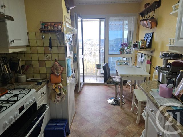 Appartement T4 à vendre - 4 pièces - 80.55 m2 - LONS LE SAUNIER - 39 - FRANCHE-COMTE - Century 21 Avenir Immobilier