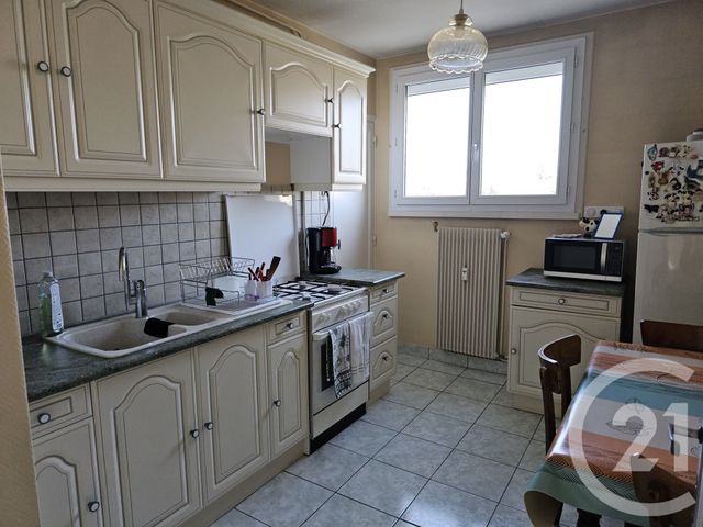 Appartement F5 à vendre - 4 pièces - 82.76 m2 - LONS LE SAUNIER - 39 - FRANCHE-COMTE - Century 21 Avenir Immobilier