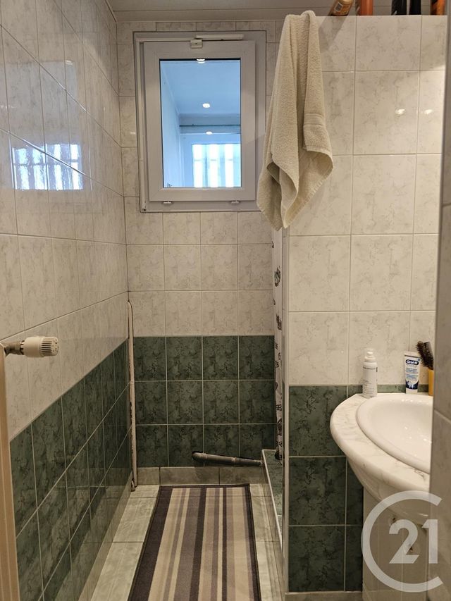 Appartement F5 à vendre - 4 pièces - 82.76 m2 - LONS LE SAUNIER - 39 - FRANCHE-COMTE - Century 21 Avenir Immobilier