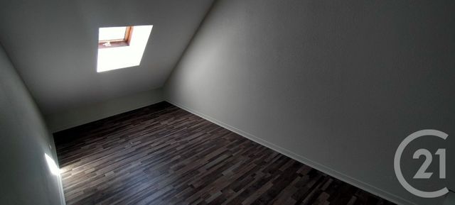 Appartement à louer - 4 pièces - 74.49 m2 - LONS LE SAUNIER - 39 - FRANCHE-COMTE - Century 21 Avenir Immobilier