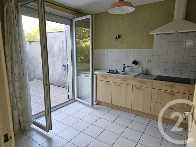 Appartement T5 à vendre - 5 pièces - 108.87 m2 - LONS LE SAUNIER - 39 - FRANCHE-COMTE - Century 21 Avenir Immobilier