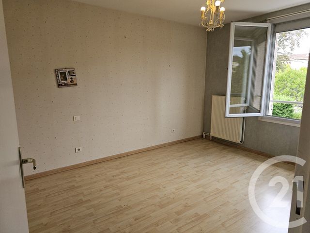 Appartement T5 à vendre - 5 pièces - 108.87 m2 - LONS LE SAUNIER - 39 - FRANCHE-COMTE - Century 21 Avenir Immobilier