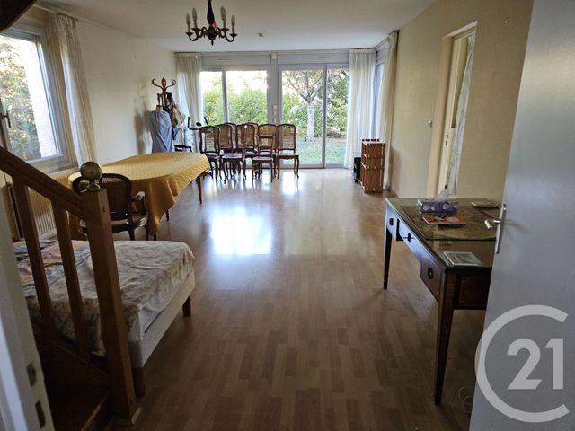 Appartement T5 à vendre - 5 pièces - 108.87 m2 - LONS LE SAUNIER - 39 - FRANCHE-COMTE - Century 21 Avenir Immobilier
