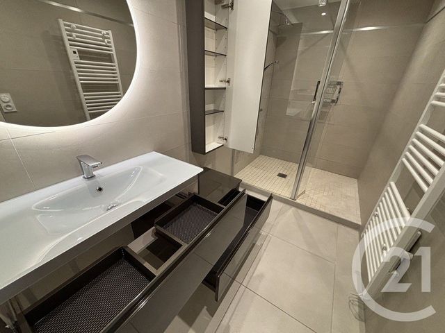 Appartement F5 à vendre - 5 pièces - 100.0 m2 - LONS LE SAUNIER - 39 - FRANCHE-COMTE - Century 21 Avenir Immobilier