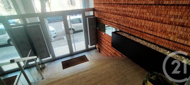 Appartement F4 à vendre - 4 pièces - 94.12 m2 - LONS LE SAUNIER - 39 - FRANCHE-COMTE - Century 21 Avenir Immobilier