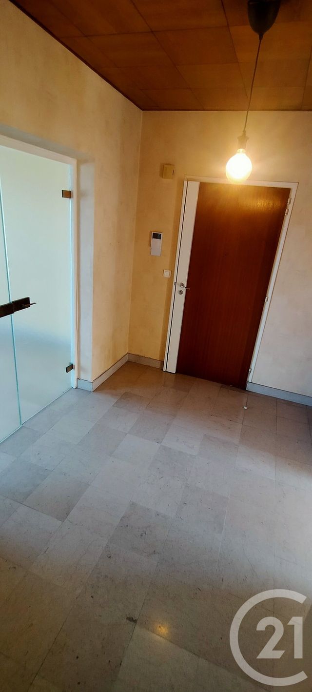 Appartement F4 à vendre - 4 pièces - 94.12 m2 - LONS LE SAUNIER - 39 - FRANCHE-COMTE - Century 21 Avenir Immobilier