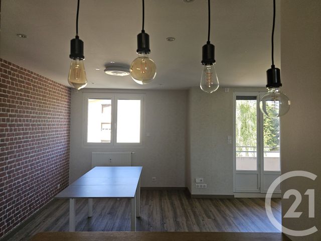 Appartement F3 à vendre - 4 pièces - 72.0 m2 - PERRIGNY - 39 - FRANCHE-COMTE - Century 21 Avenir Immobilier