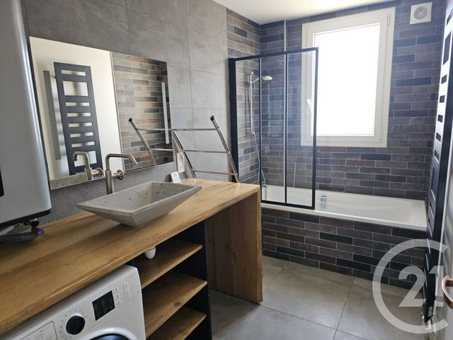 Appartement F3 à vendre - 4 pièces - 72.0 m2 - PERRIGNY - 39 - FRANCHE-COMTE - Century 21 Avenir Immobilier